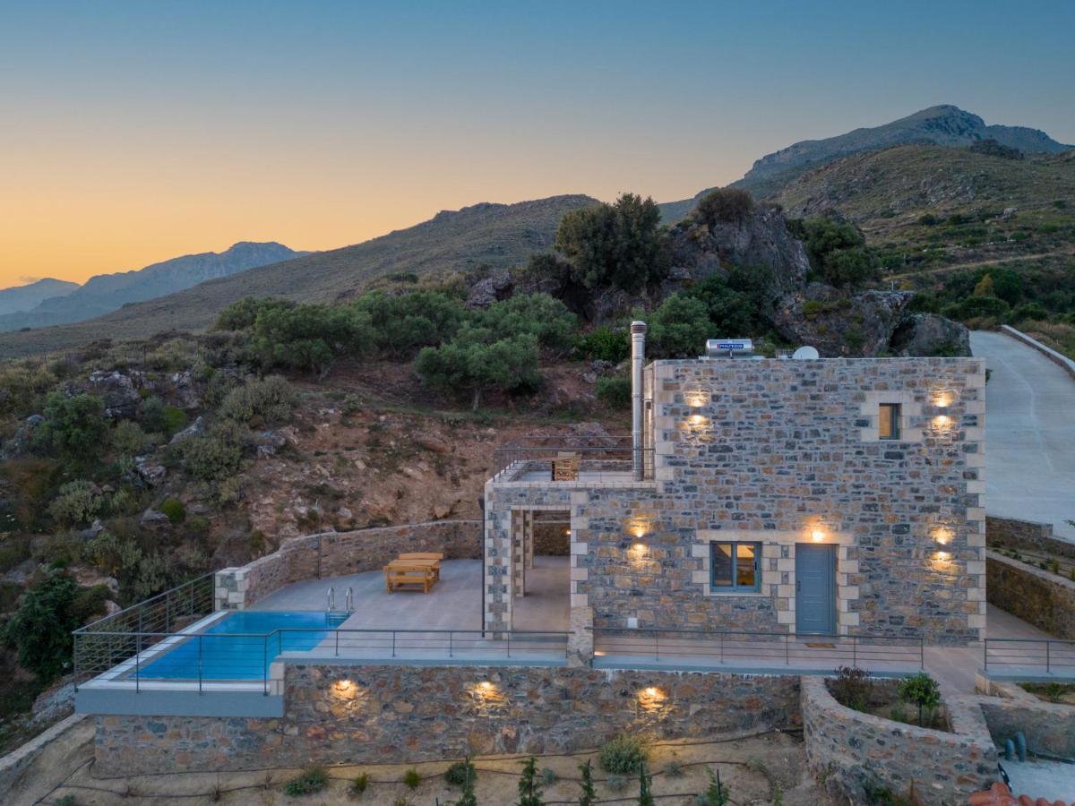 Nature Myrthios Villa *